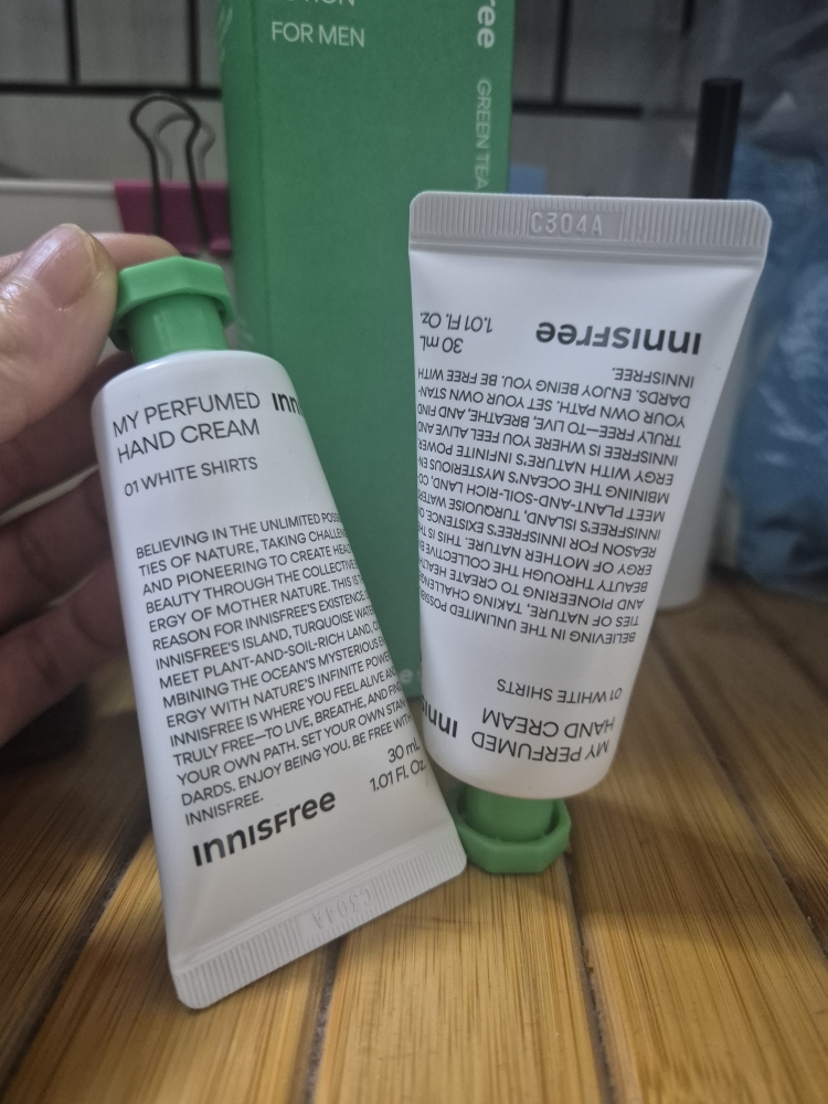 이니스프리 (INNISFREE) 마이 퍼퓸드 핸드크림 [05 스노이데이] review image
