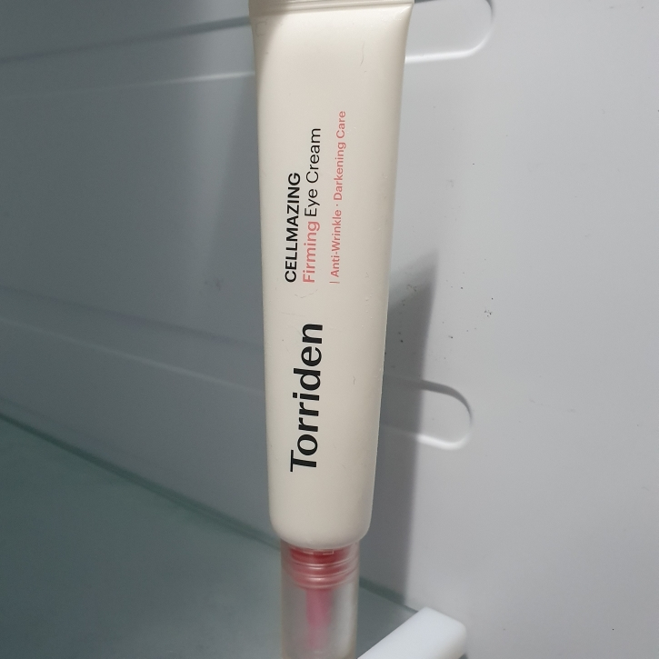 Torriden Cellmaging Pequeñas Moléculas Colágeno Reafirmante Contorno de Ojos review image