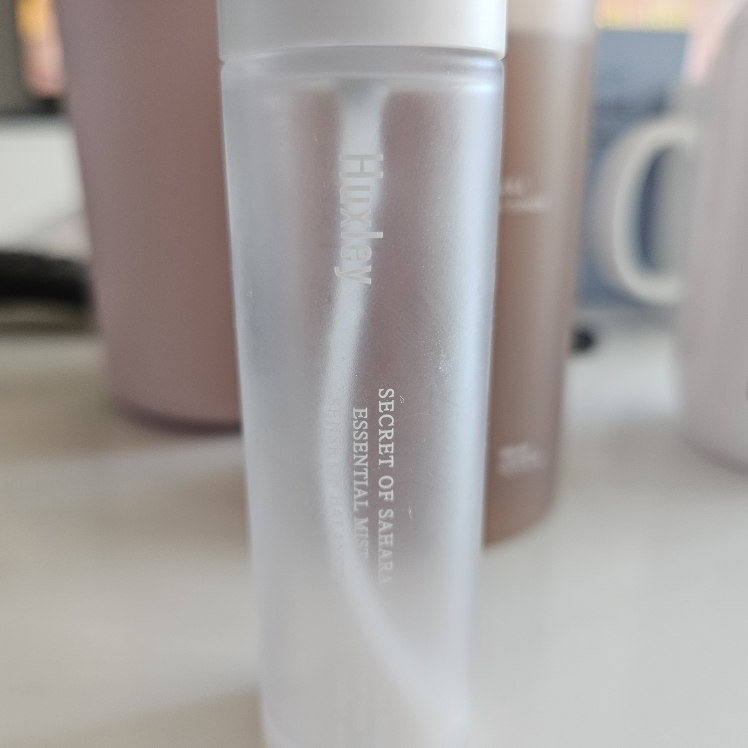 헉슬리 (Huxley) 컨디셔닝 에센스 토너 프리쉐이프 review image