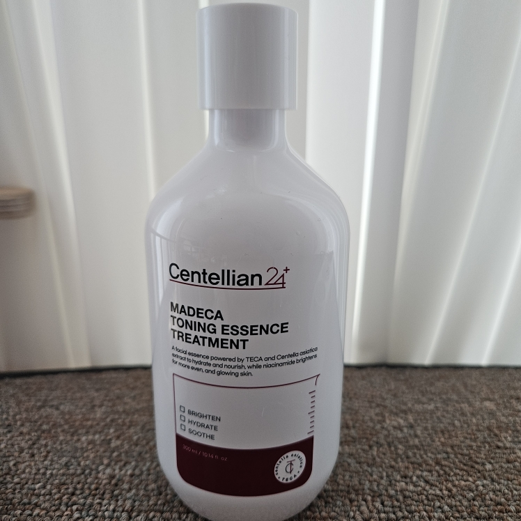 센텔리안24 (CENTELLIAN24) 마데카 토닝 에센스 트리트먼트 review image
