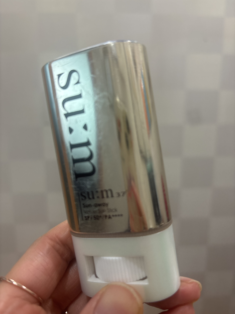 숨37도 (SUM37) 선 어웨이 벨벳 선 스틱 [SPF50+/PA++++] review image