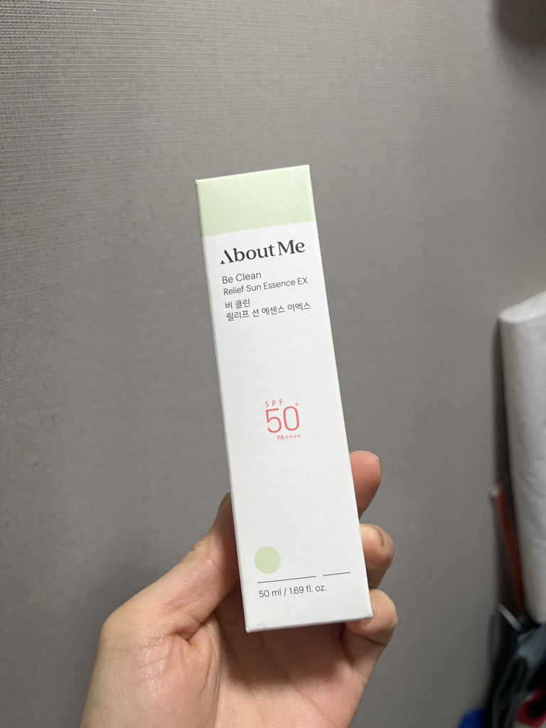 어바웃미 (AboutMe) 비 클린 릴리프 선 에센스 EX [SPF50+/PA++++] review image