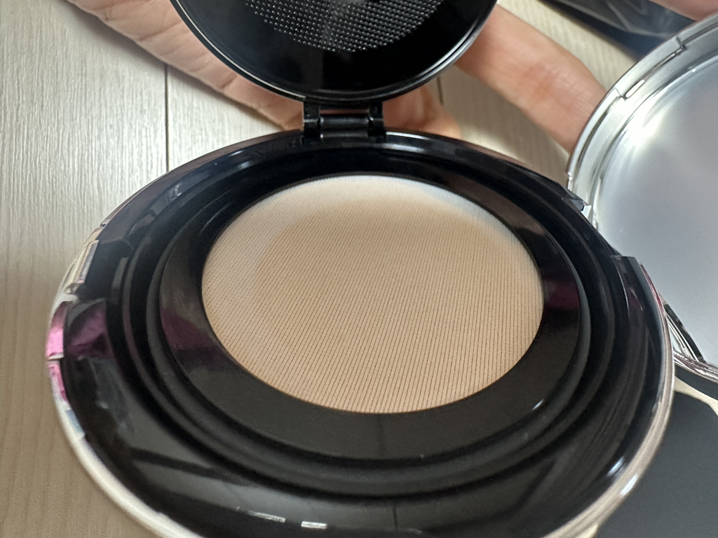 터치인솔 (TouchinSol) 스킨 커버 쿠션 [SPF50+/PA++++] [21N 뉴트럴 베이지] review image