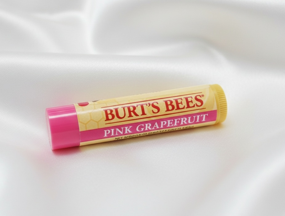 BURT'SBEES Bálsamo labial [Pomelo rosa] review image