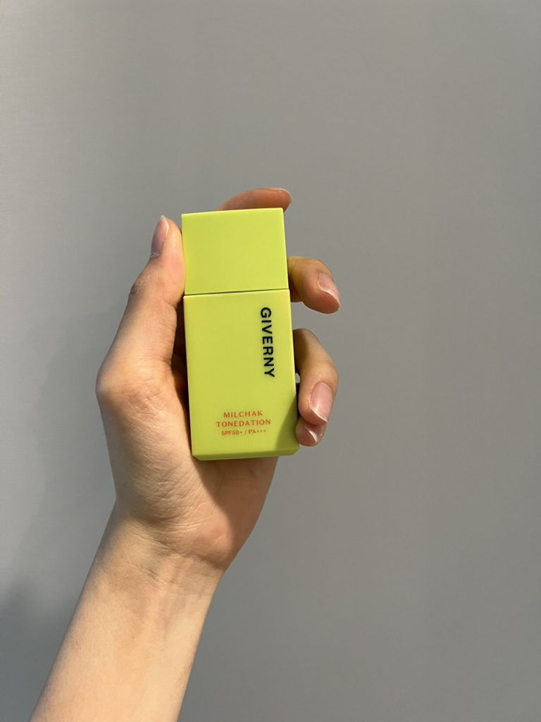 지베르니 (GIVERNY) 밀착 톤데이션 [SPF50+/PA+++] review image