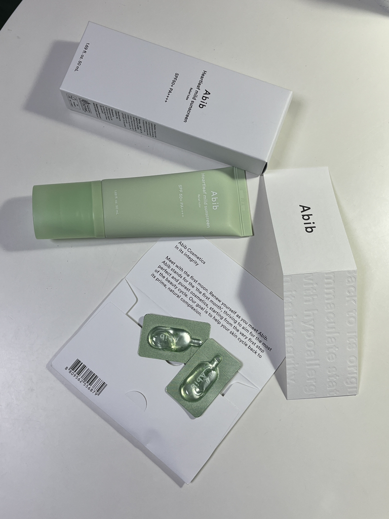 아비브 (Abib) 어성초 마일드 선크림 릴리프 튜브 [SPF50+/PA++++] review image