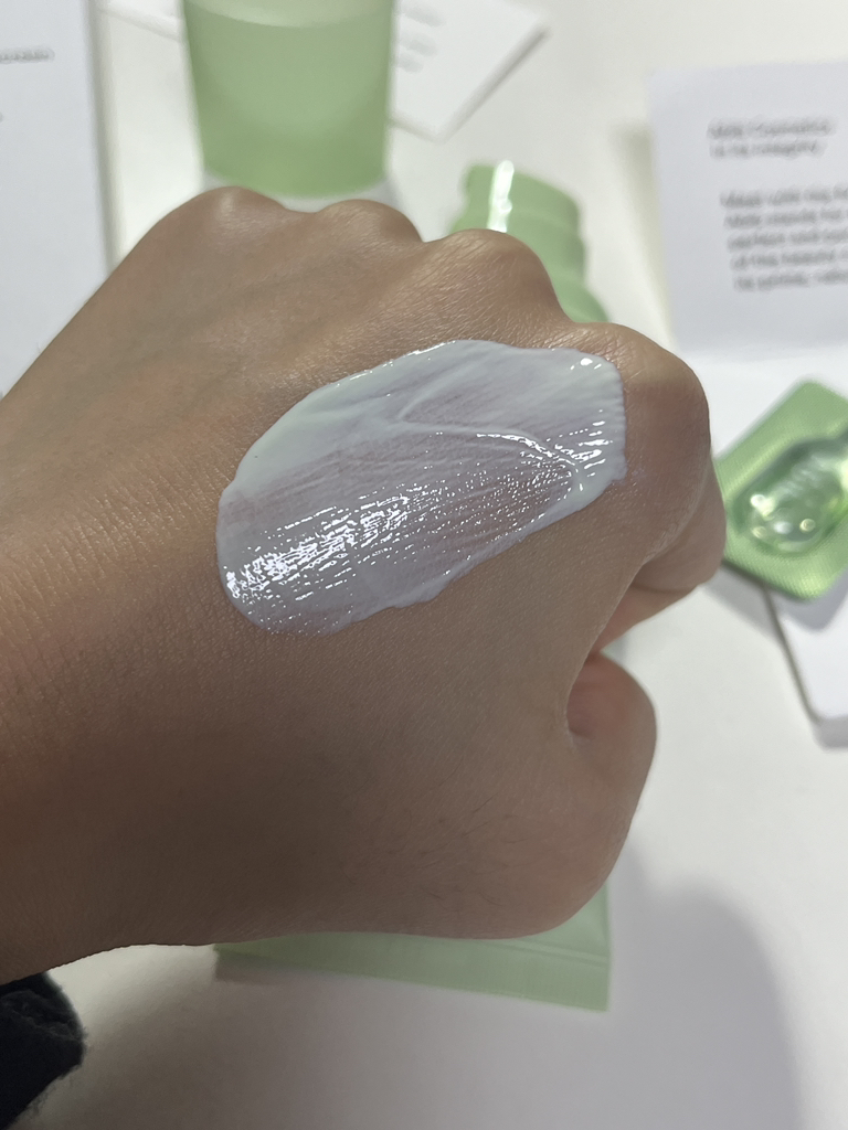 아비브 (Abib) 어성초 마일드 선크림 릴리프 튜브 [SPF50+/PA++++] review image