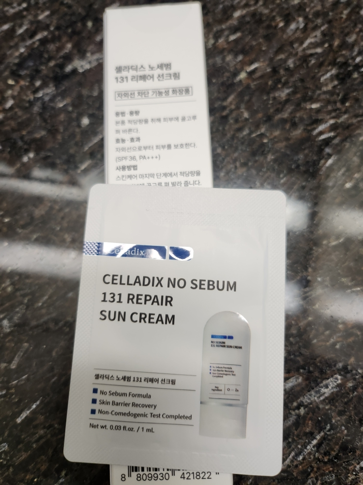 셀라딕스 (Celladix) 노세범 131 리페어 선크림 [SPF36/PA+++] review image