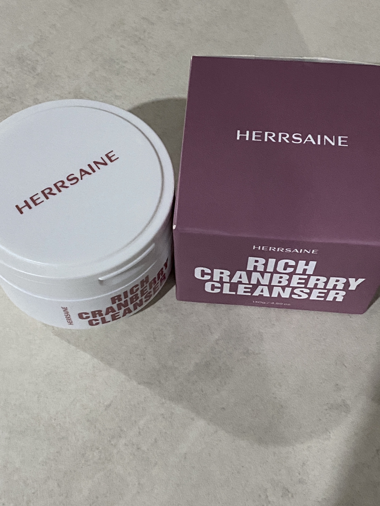 헤르세인 (HERRSAINE) 리치 크랜베리 클렌저 review image