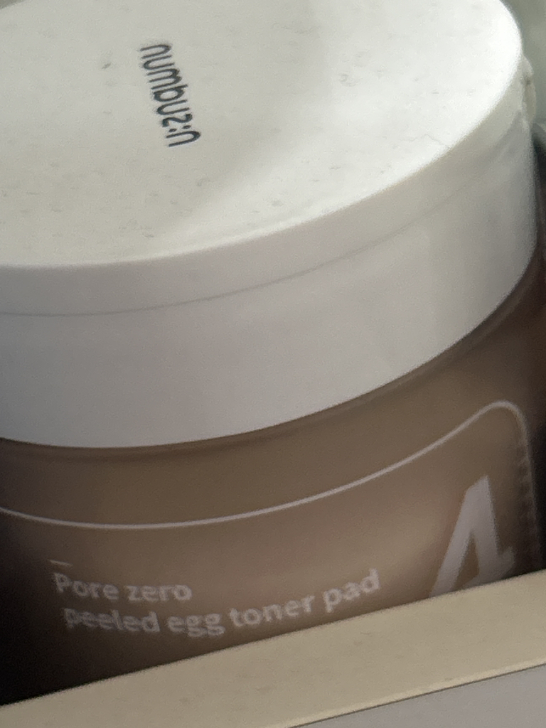 numbuzin Toner pad với 4 loại lỗ chân lông review image