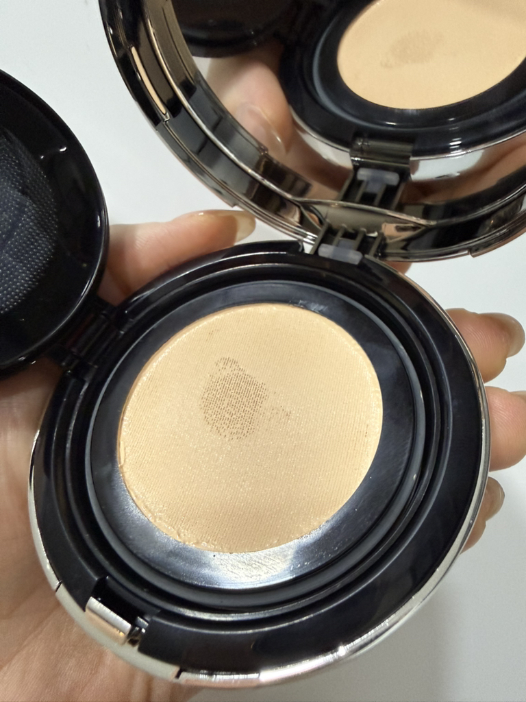 터치인솔 (TouchinSol) 스킨 커버 쿠션 [SPF50+/PA++++] [21N 뉴트럴 베이지] review image