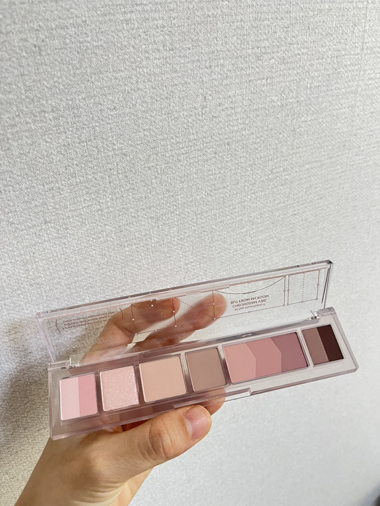 菲丽菲拉 Alltake Mood Palette [011 Room Corner Cheongdam ShopLukewarmArtist] (清潭店011室一角) review image