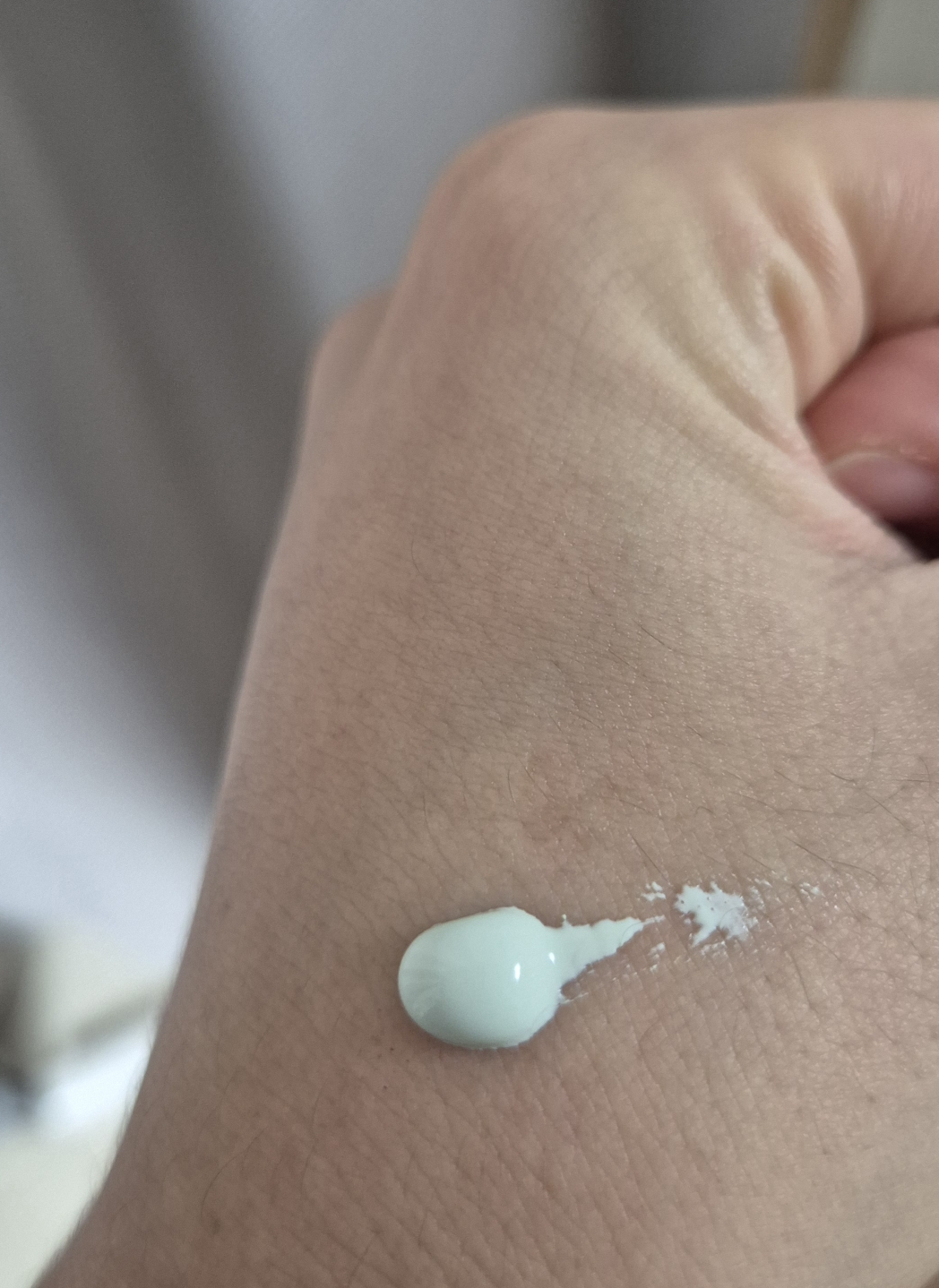 유이크 (UIQ) 바이옴 레미디 톤업 선크림 [SPF50+/PA++++] [그린] review image