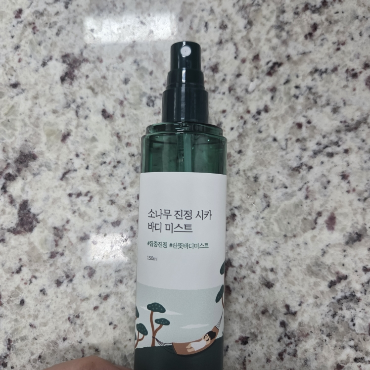 ROUNDLAB Bruma corporal calmante de pino Sika review image