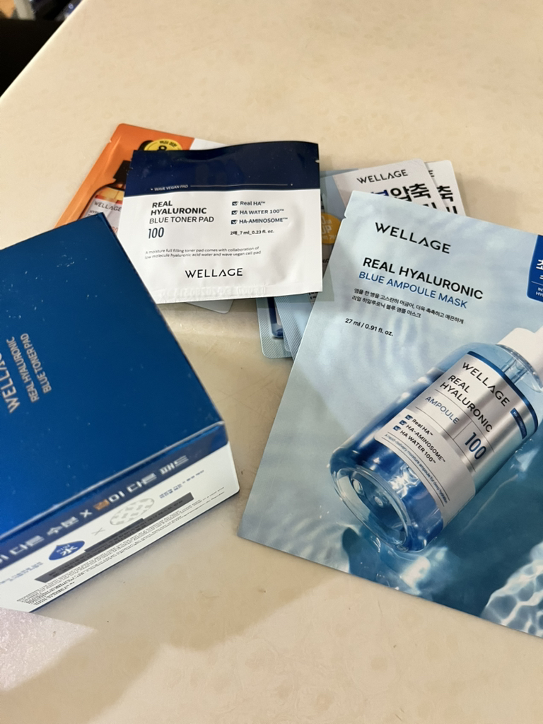 웰라쥬 (WELLAGE) 리얼 히알루로닉 블루 토너 패드 review image