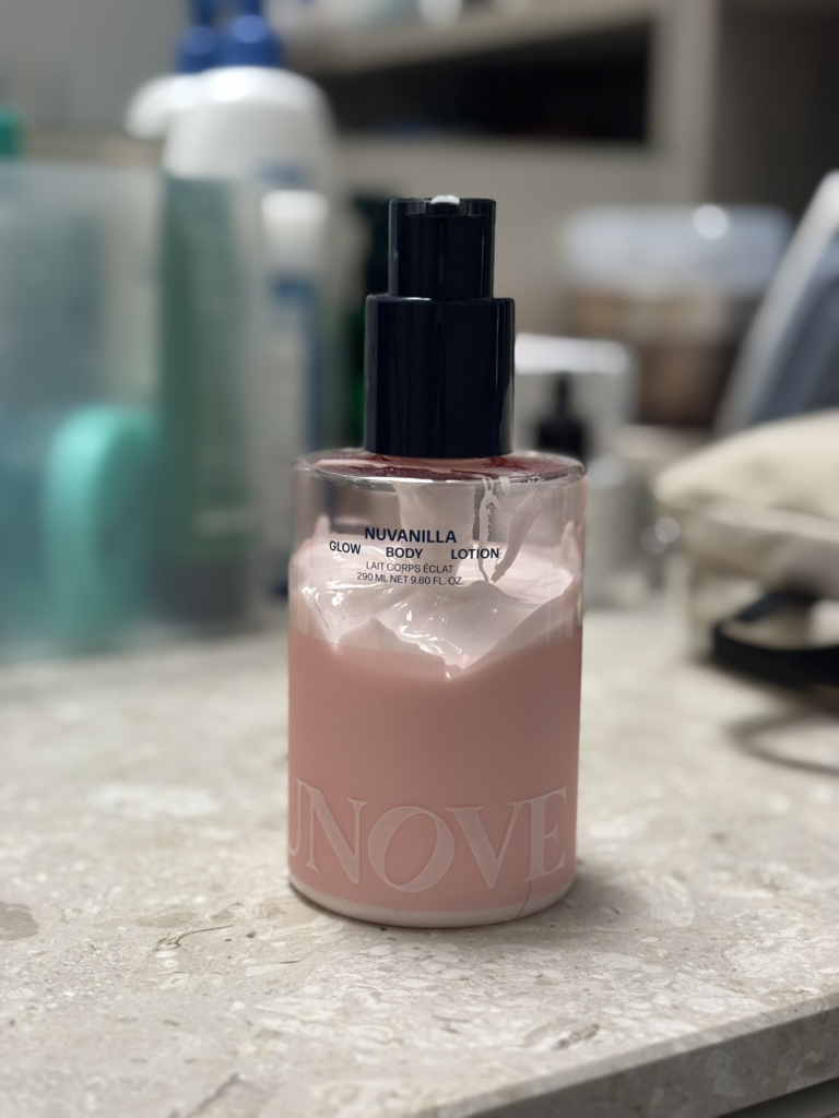 어노브 (UNOVE) 글로우 바디로션 [누바닐라] review image