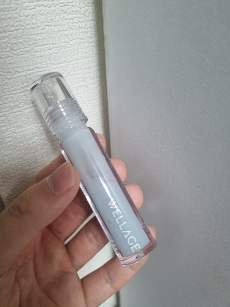 웰라쥬 (WELLAGE) 리얼 히알루로닉 립 플럼퍼 review image