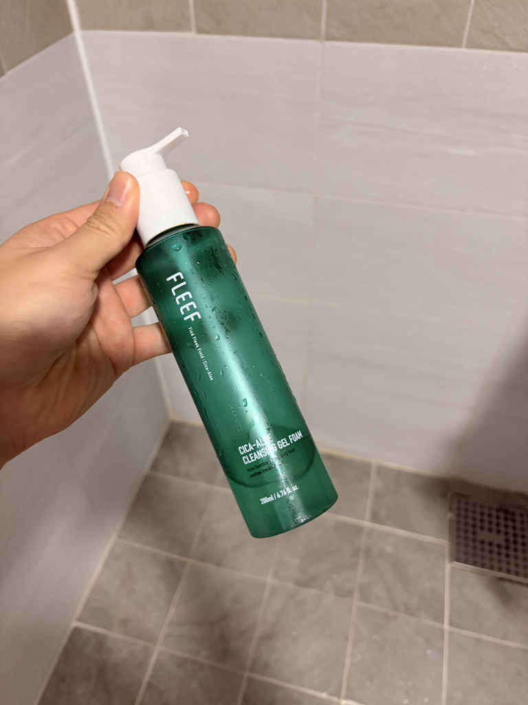 FLEEF Cica-Aloe Gel Limpiador Espuma review image