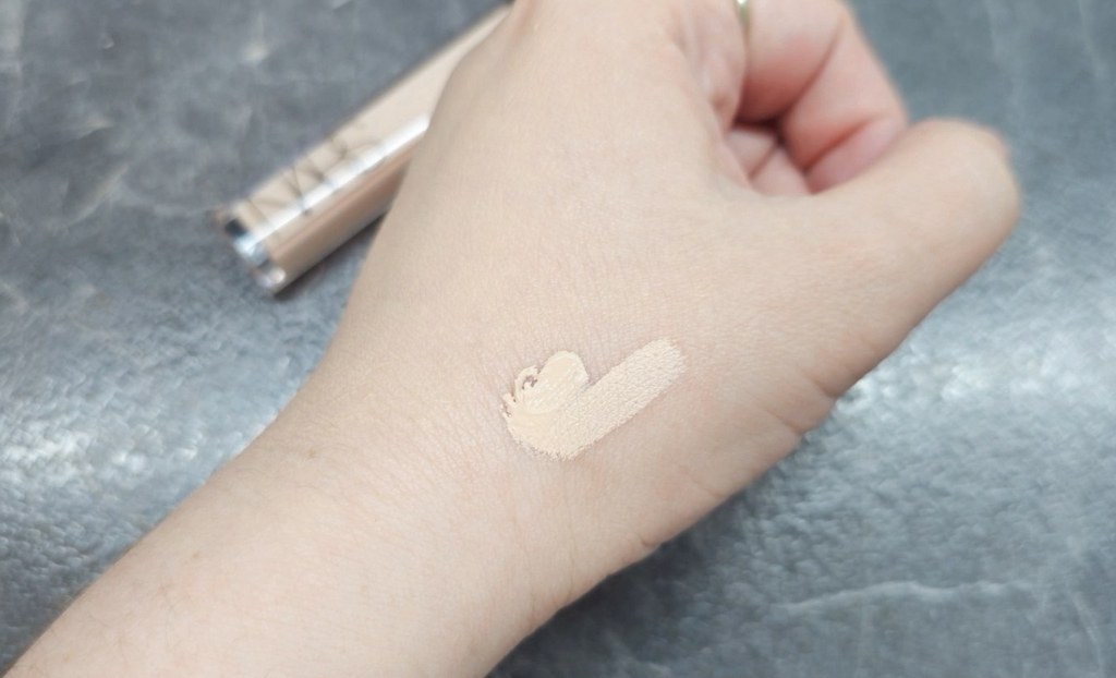 나스 (NARS) (해외) 래디언트 크리미 컨실러 [바닐라] review image