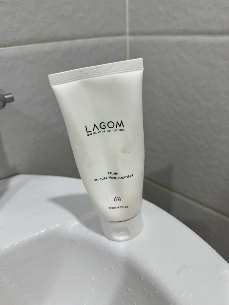 라곰 (LAGOM) 피에이치 큐어 폼 클렌저 review image