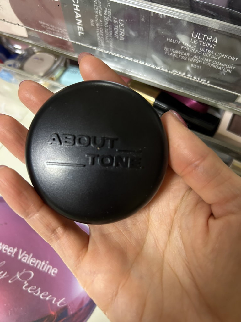 어바웃톤 (ABOUT_TONE.) 블러 파우더 팩트 [03 내추럴] review image