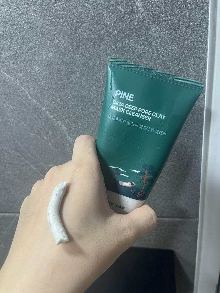 ROUNDLAB Pine Sika Deep Pore Clay Pack Limpiador review image