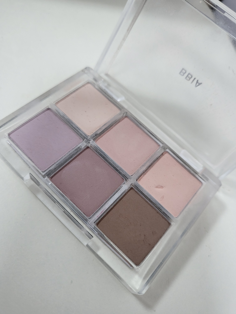 삐아 (BBIA) 쿨 누드 에디션 레디 투 웨어 아이 팔레트 [06 쿨스탠다드] review image