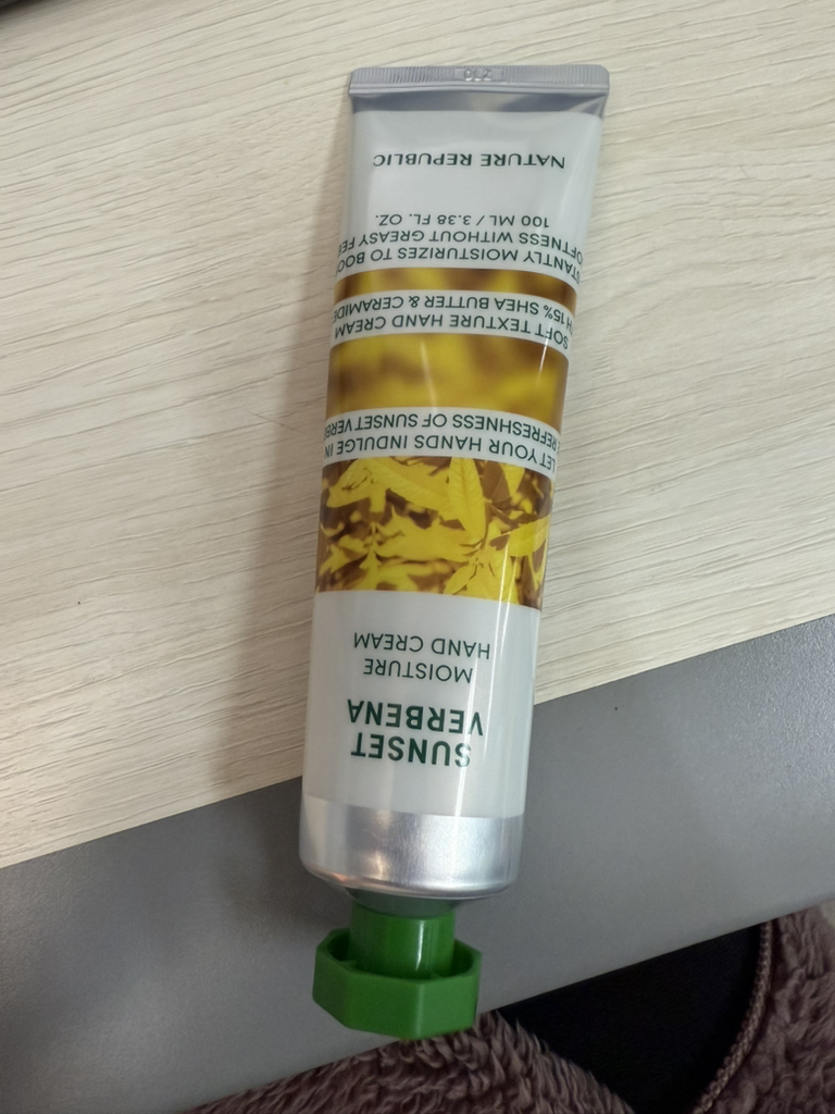 네이처리퍼블릭 (NATUREREPUBLIC) 핸드 앤 네이처 핸드크림 [선셋버베나] review image