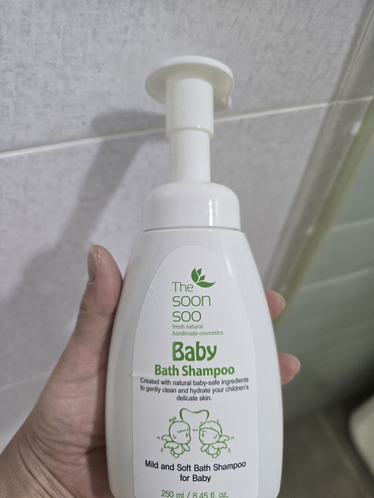 Thesoonsoo Champú natural para el baño del bebé review image