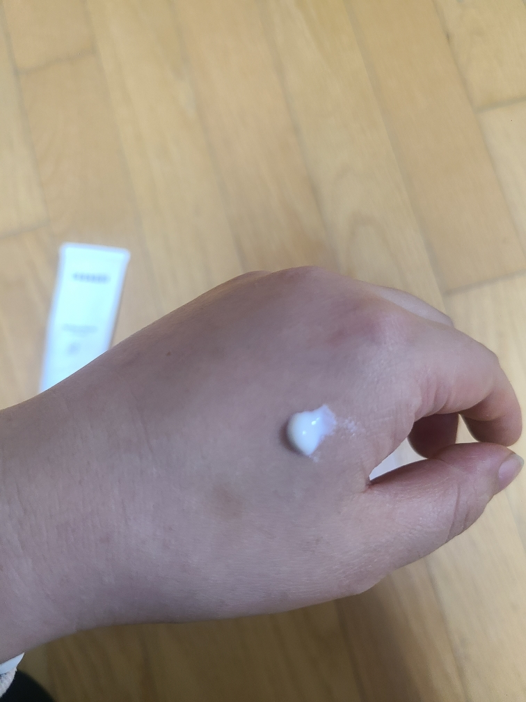 COSNORI Protector solar [SPF50+/PA++++] [barrera de pantenol] review image