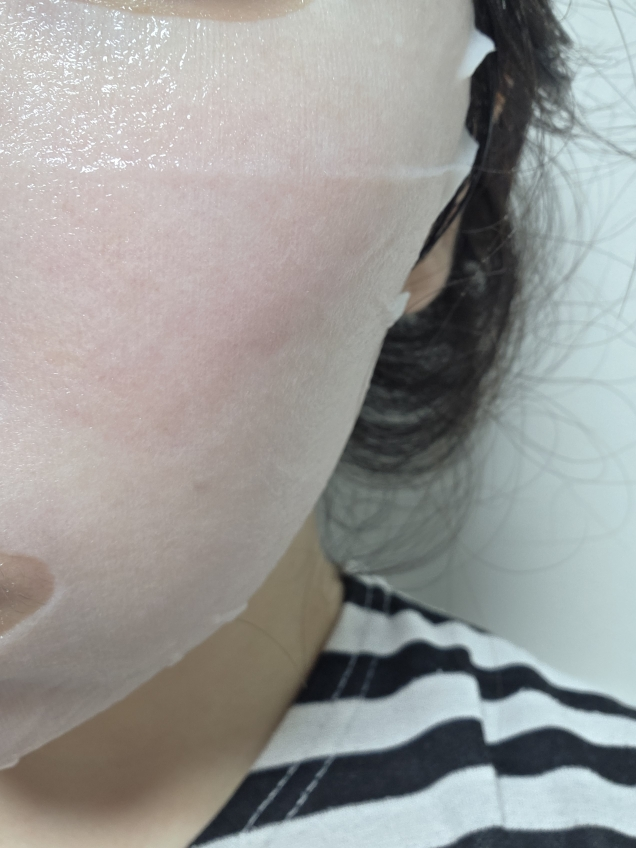 스킨푸드 (SKINFOOD) 시트 마스크 [블루캐모마일히알루로닉] review image