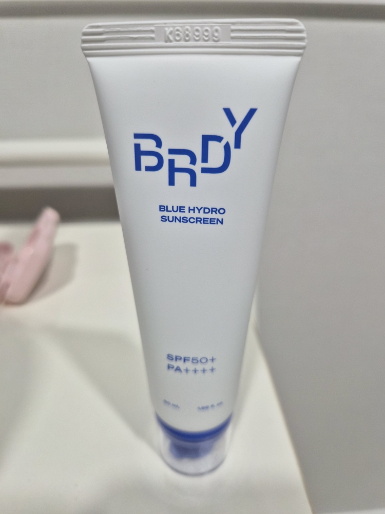 비레디 (B.READY) 블루 수분 선크림 [SPF50+/PA++++] review image