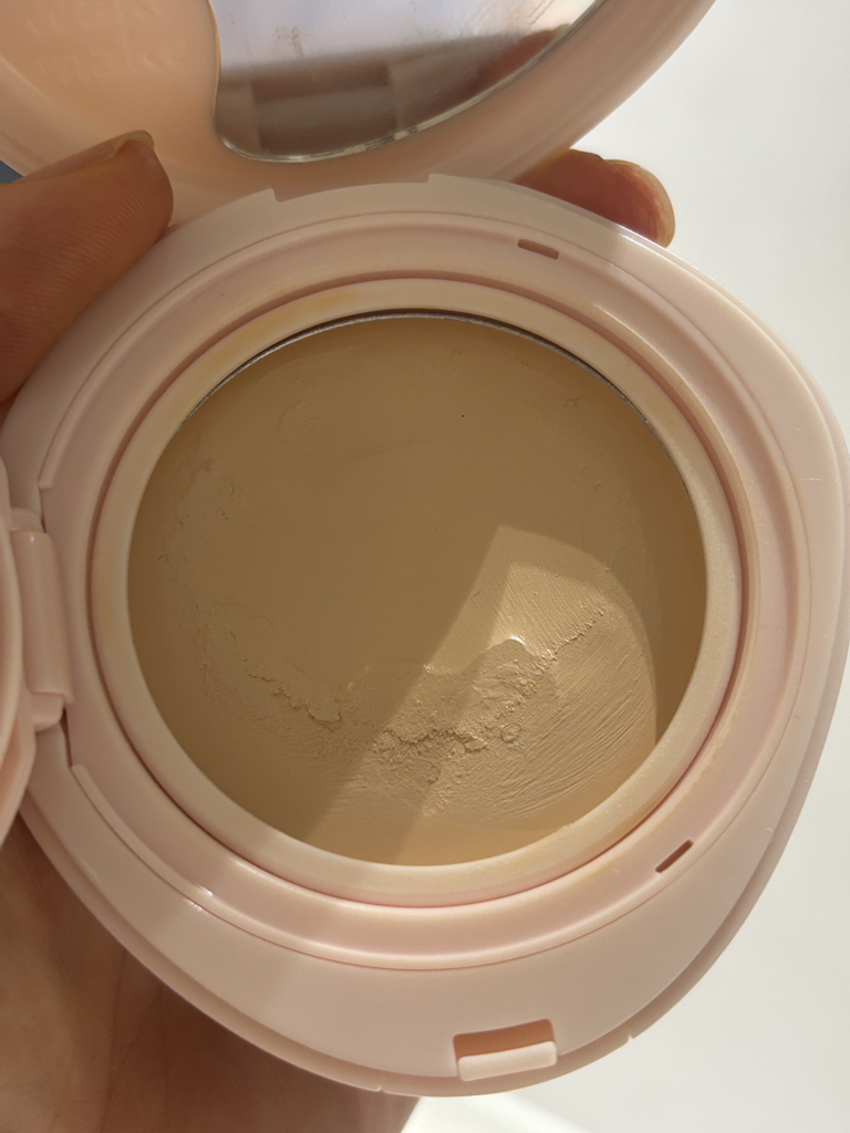 웨이크메이크 (wakemake) 워터 글로우 코팅밤 [SPF30/PA++] [02 바닐라아이보리] review image