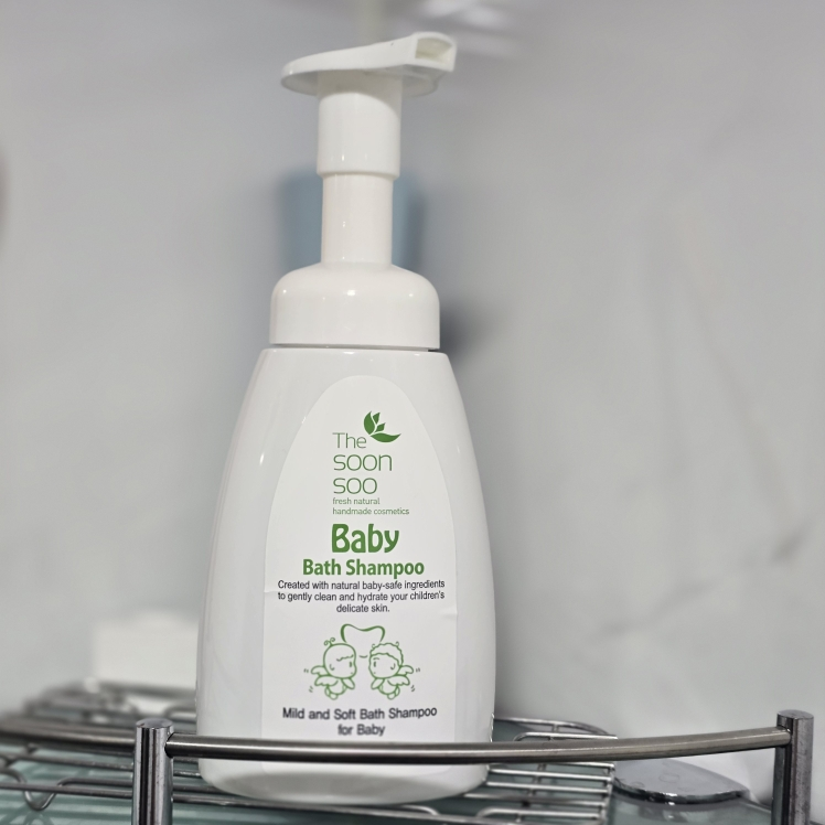 더순수 (Thesoonsoo) 자연담은 베이비 바스 샴푸 review image