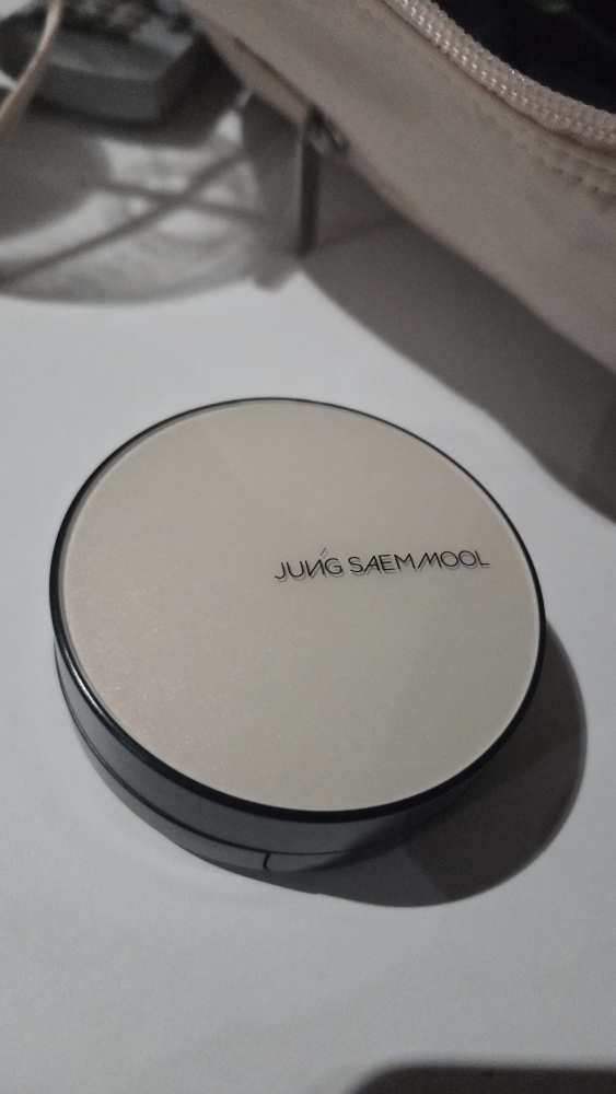 정샘물뷰티 (JUNGSAEMMOOL) 에센셜 스킨 누더 쿠션 [SPF50+/PA+++] [페어] review image