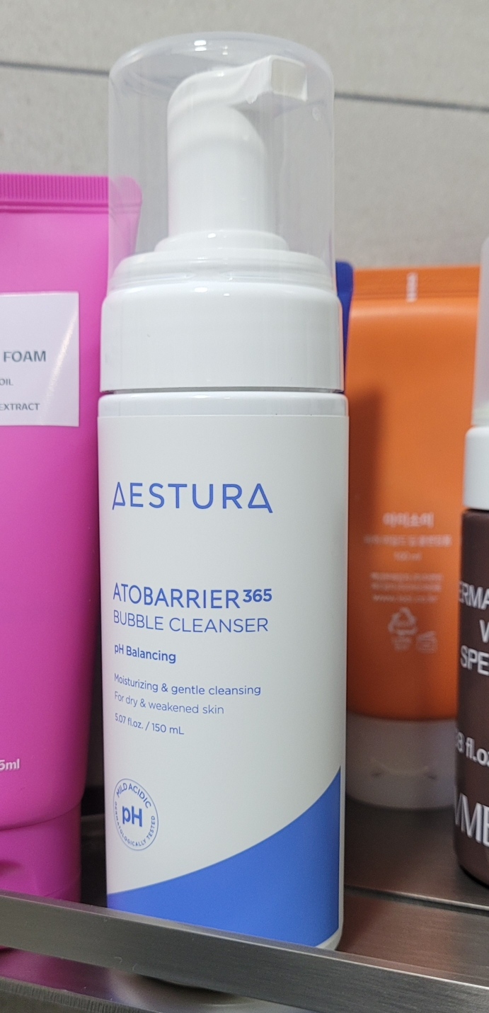 에스트라 (AESTURA) 아토베리어365 버블 클렌저 review image