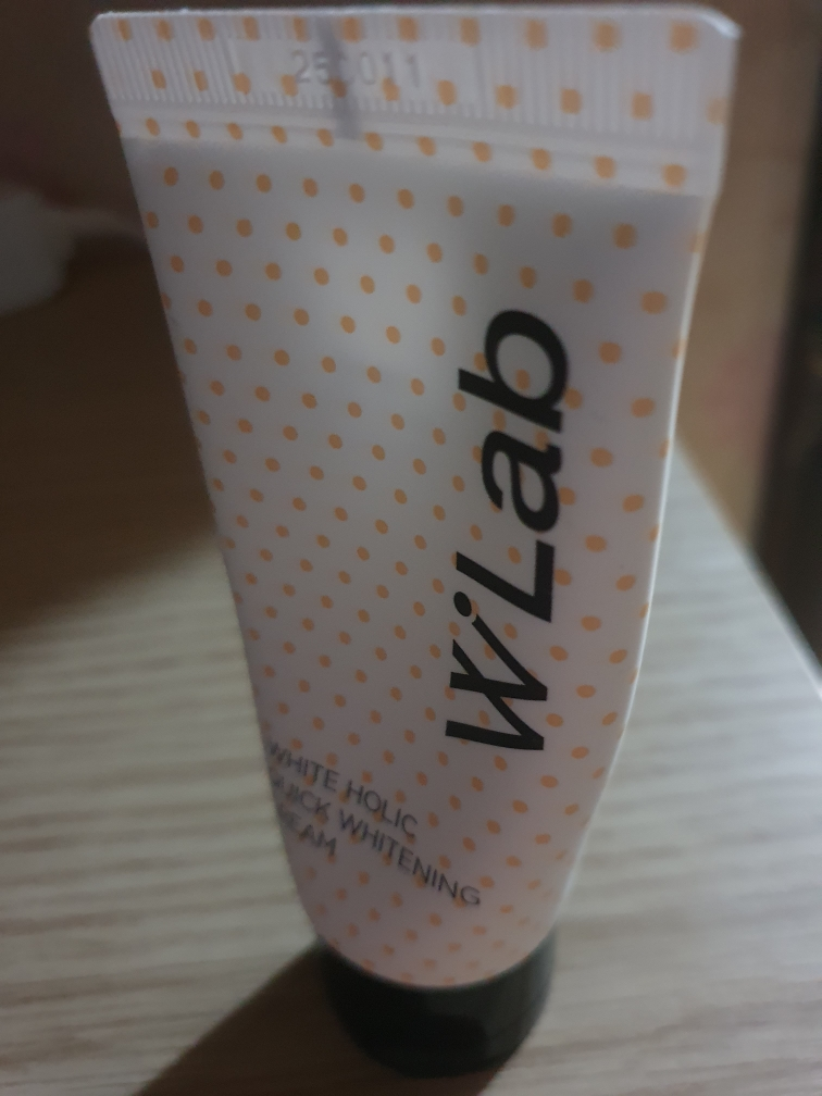 더블유랩 (WLab) 화이트 홀릭 퀵 화이트닝 크림 review image
