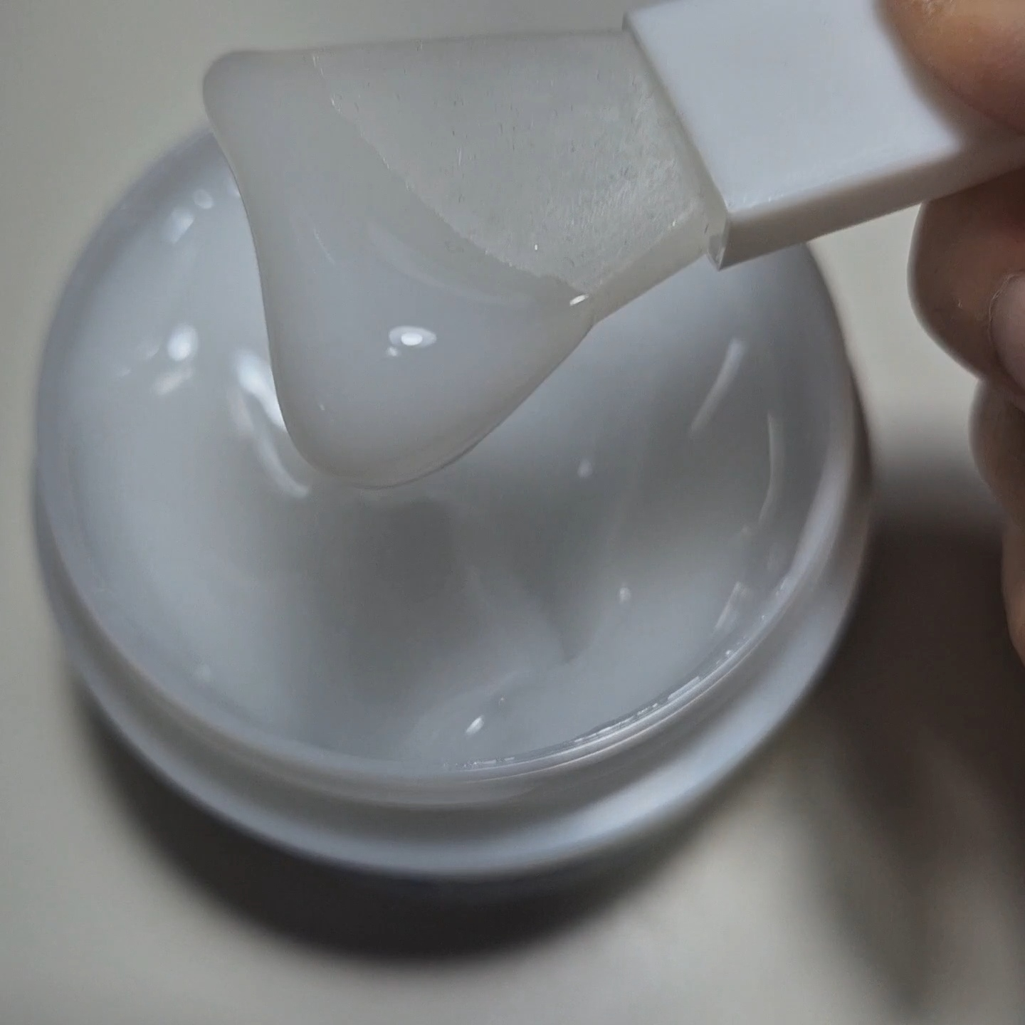 나츄리에 (naturie) 하또무기 보습 젤 타입 에센스 review image