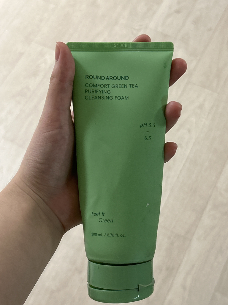 라운드어라운드 (ROUNDAROUND) 컴포트 그린티 약산성 클렌징 뽀득 폼 review image