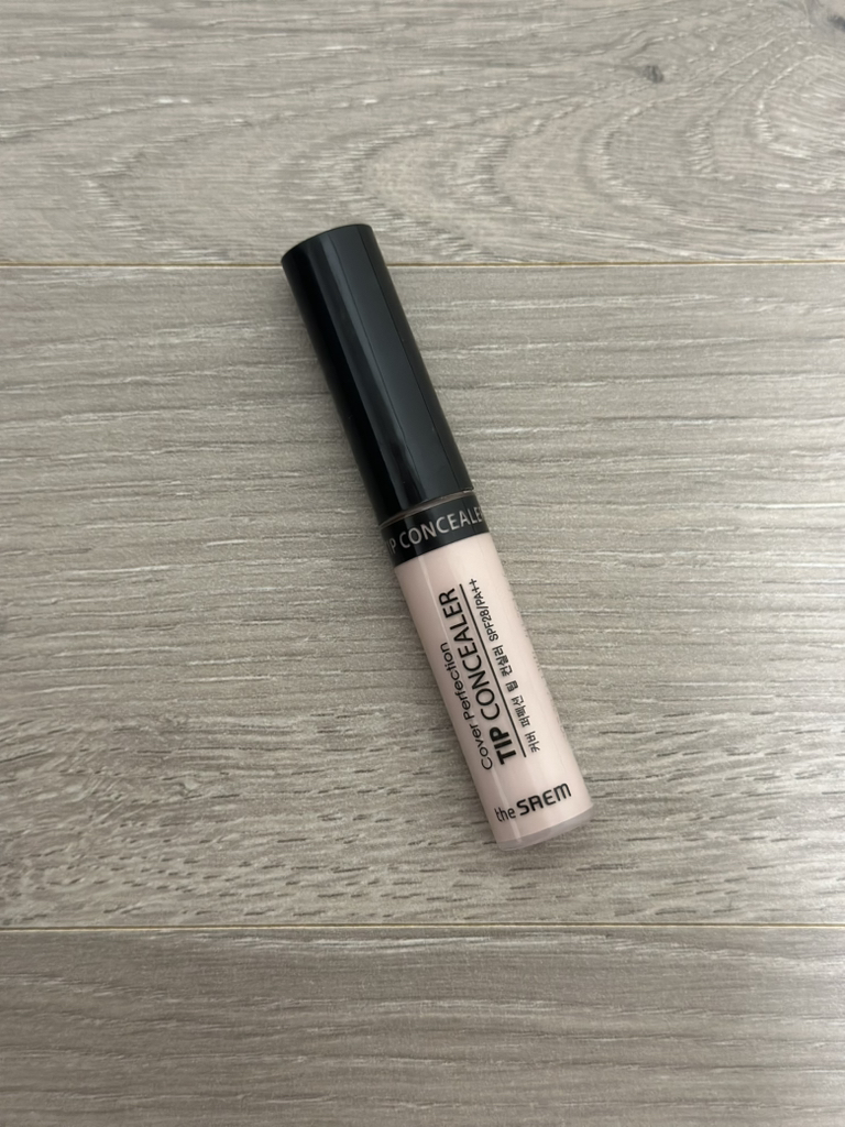 더샘 (theSAEM) 커버 퍼펙션 팁 컨실러 [SPF28/PA++] [브라이트너] review image