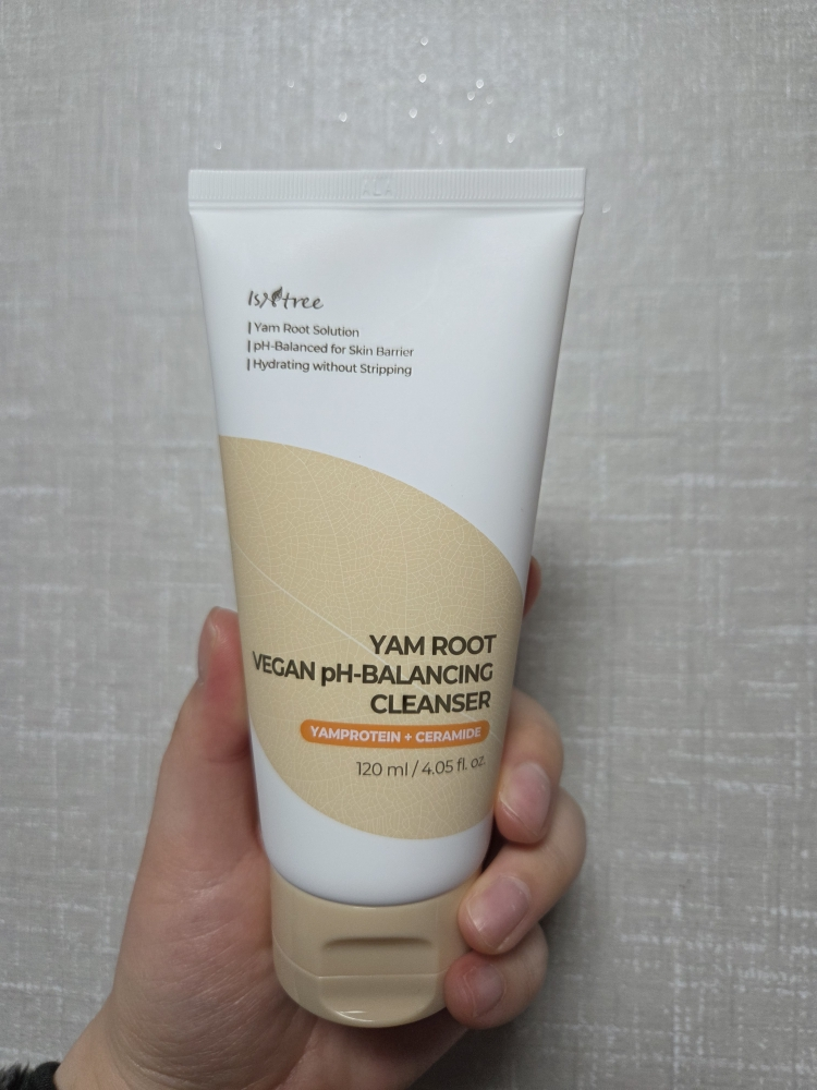 이즈앤트리 (IsNtree) 참마 비건 약산성 클렌저 review image