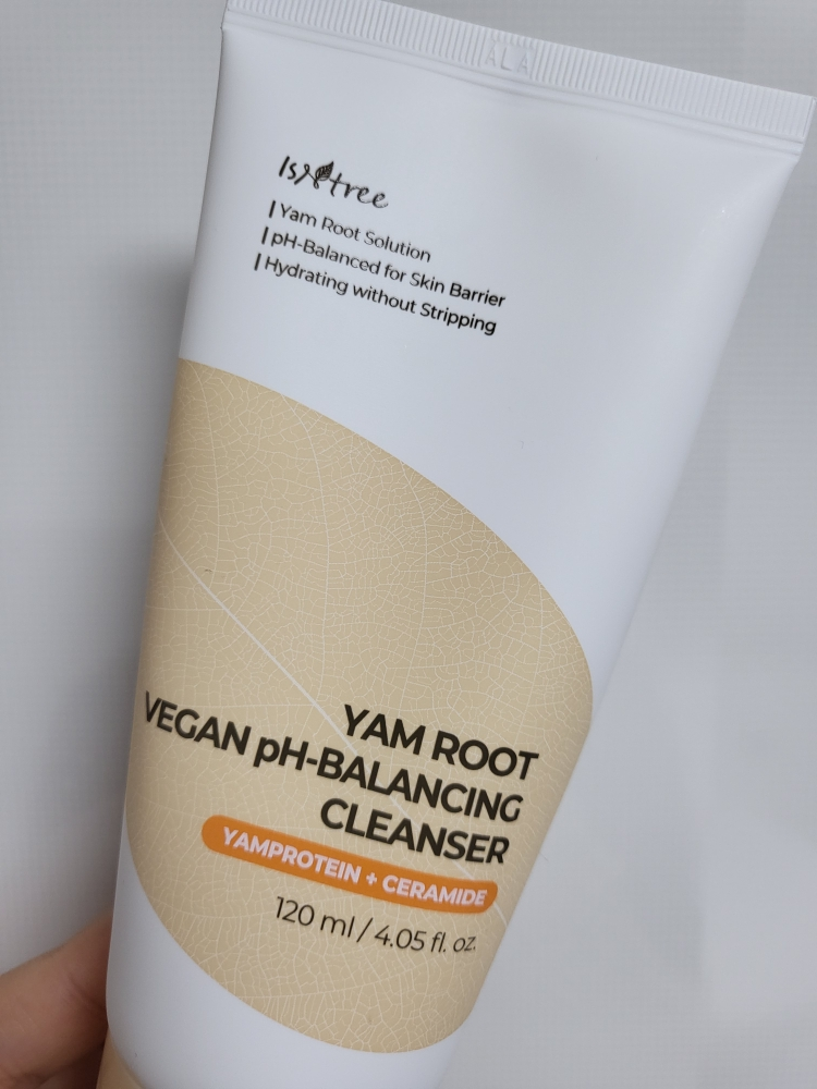 이즈앤트리 (IsNtree) 참마 비건 약산성 클렌저 review image
