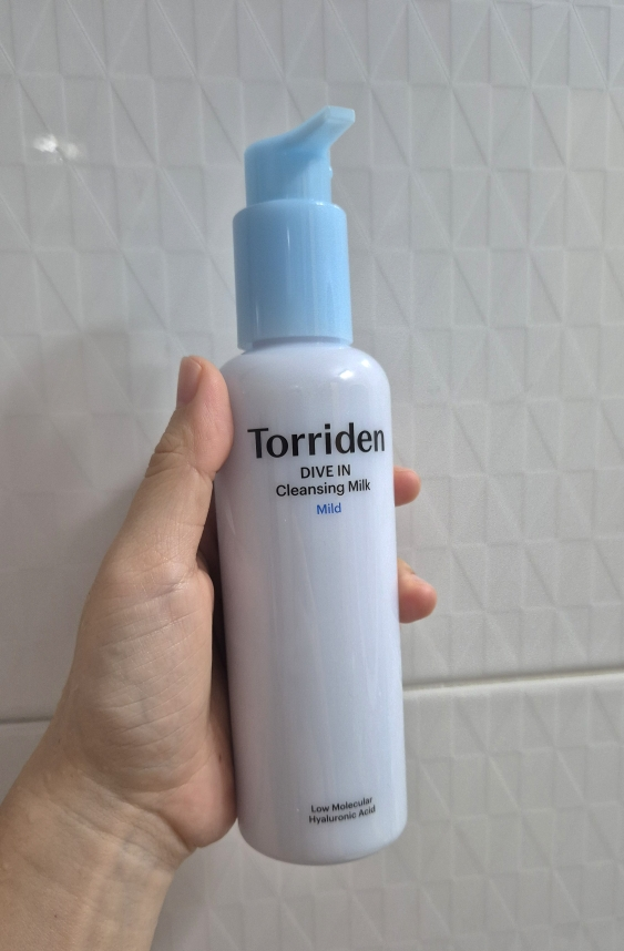 토리든 (Torriden) 다이브인 저분자 히알루론산 클렌징밀크 review image