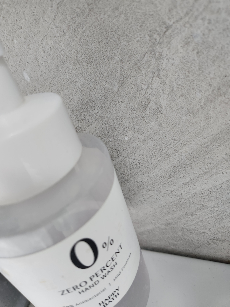 해피바스 (HAPPYBATH) 제로퍼센트 저자극 버블핸드워시 review image