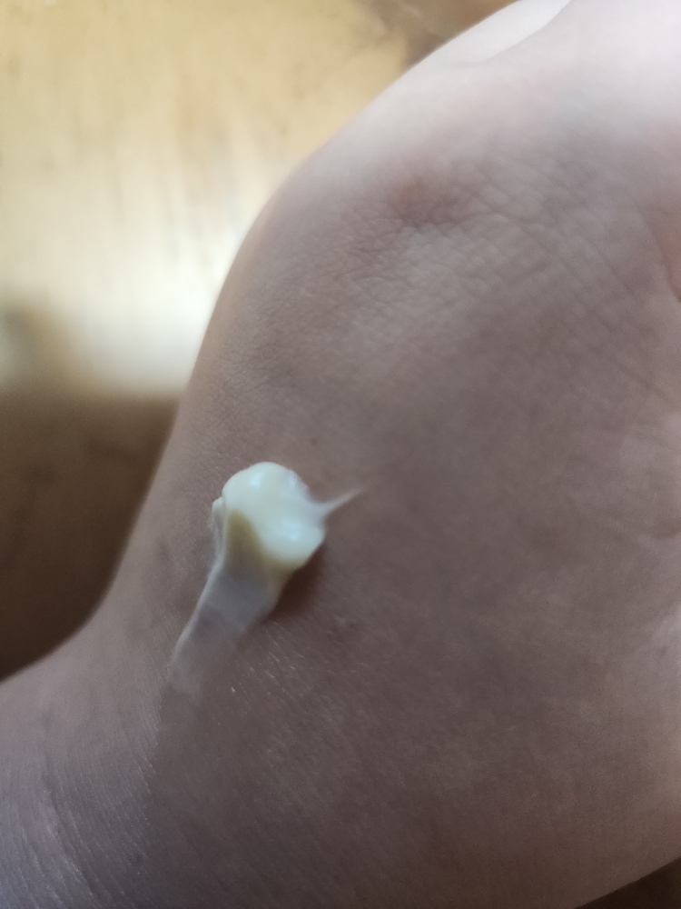 AHC (에이에이치씨) 프리미어 앰플 인 아이크림 review image