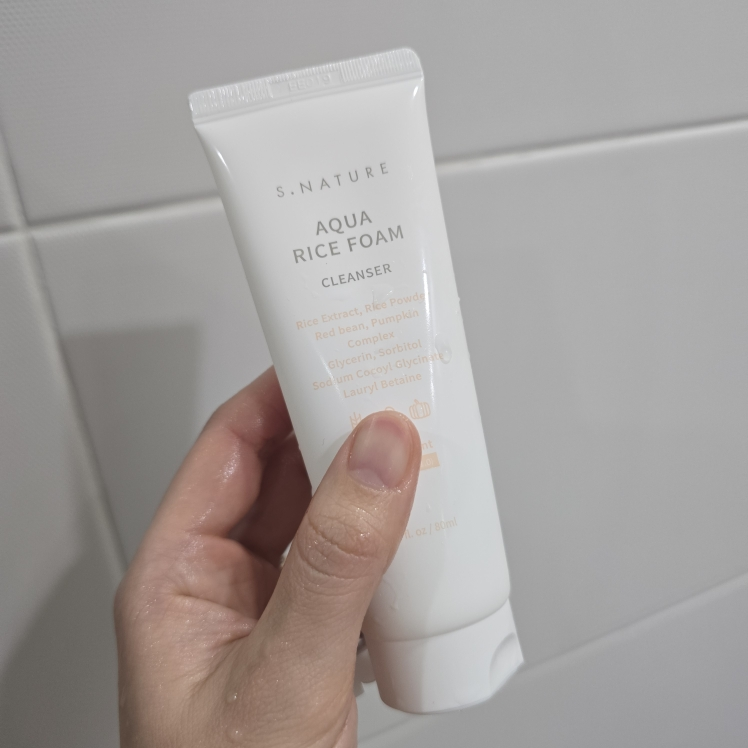 에스네이처 (S.NATURE) 아쿠아 라이스 약산성 클렌징 폼 review image