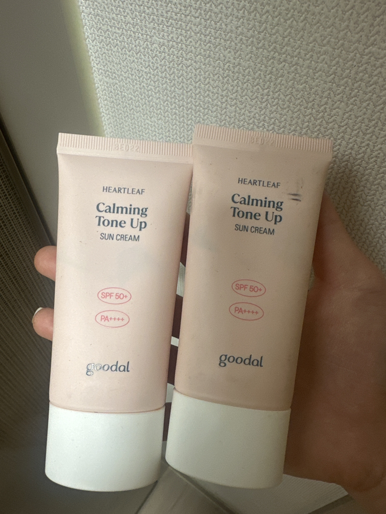 구달 (goodal) 맑은 어성초 진정 수분 톤업 선크림 [SPF50+/PA++++] review image