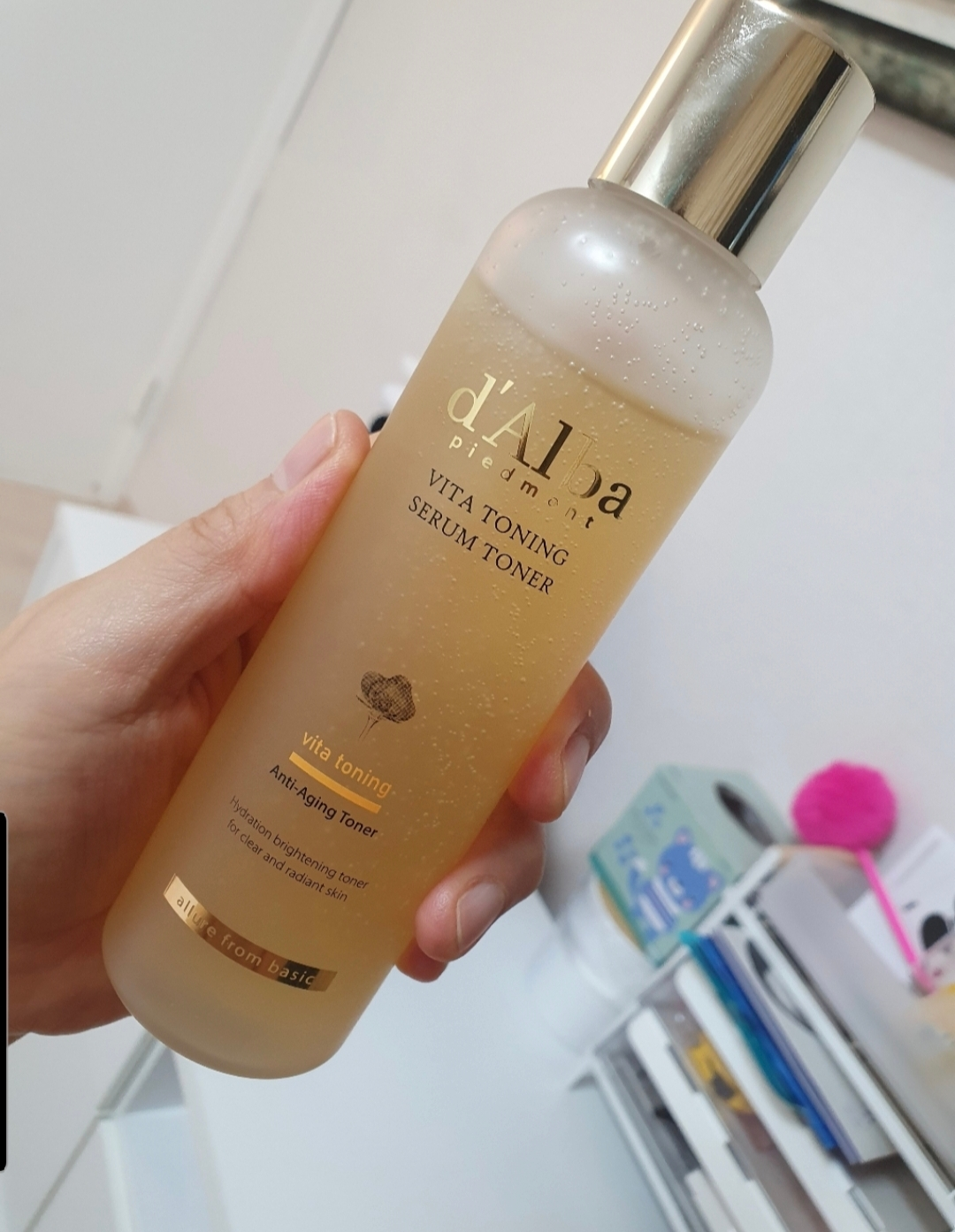 달바 (d'Alba) 비타 토닝 세럼 토너 review image