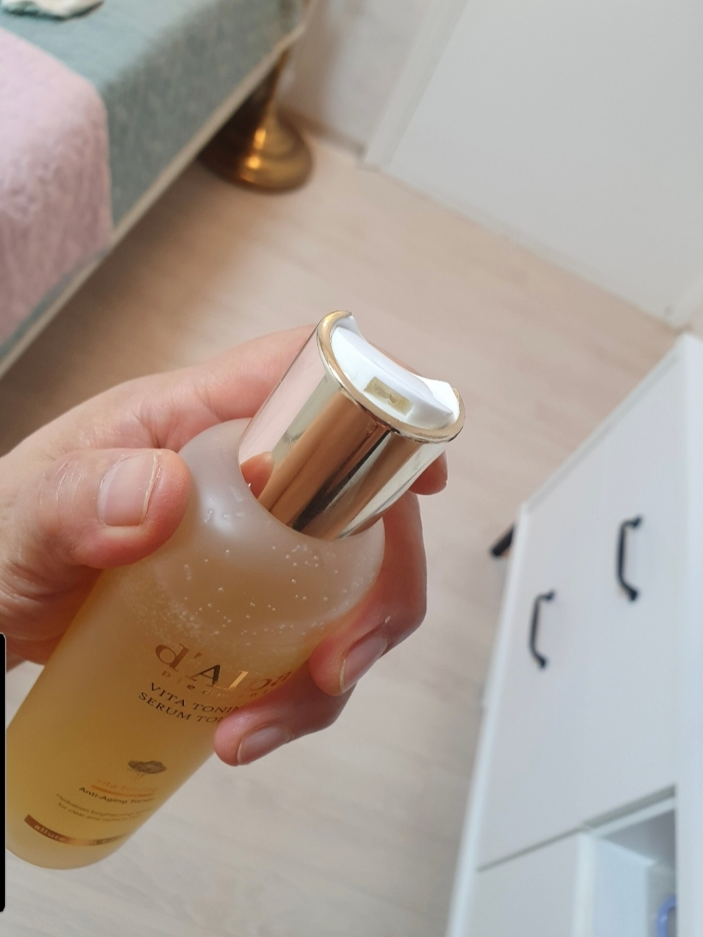 달바 (d'Alba) 비타 토닝 세럼 토너 review image