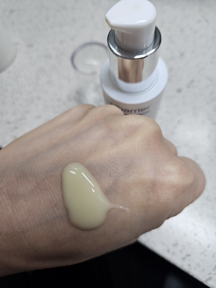 리얼베리어 (RealBarrier) 레티니올 모공 타이트닝 세럼 review image